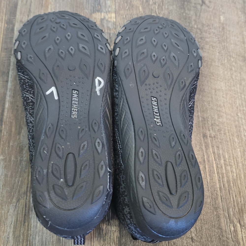 Skechers Relaxed Fit Memory Foam Insole Knit Slip On Athletic Womens 9.5 - Picture 7 of 15